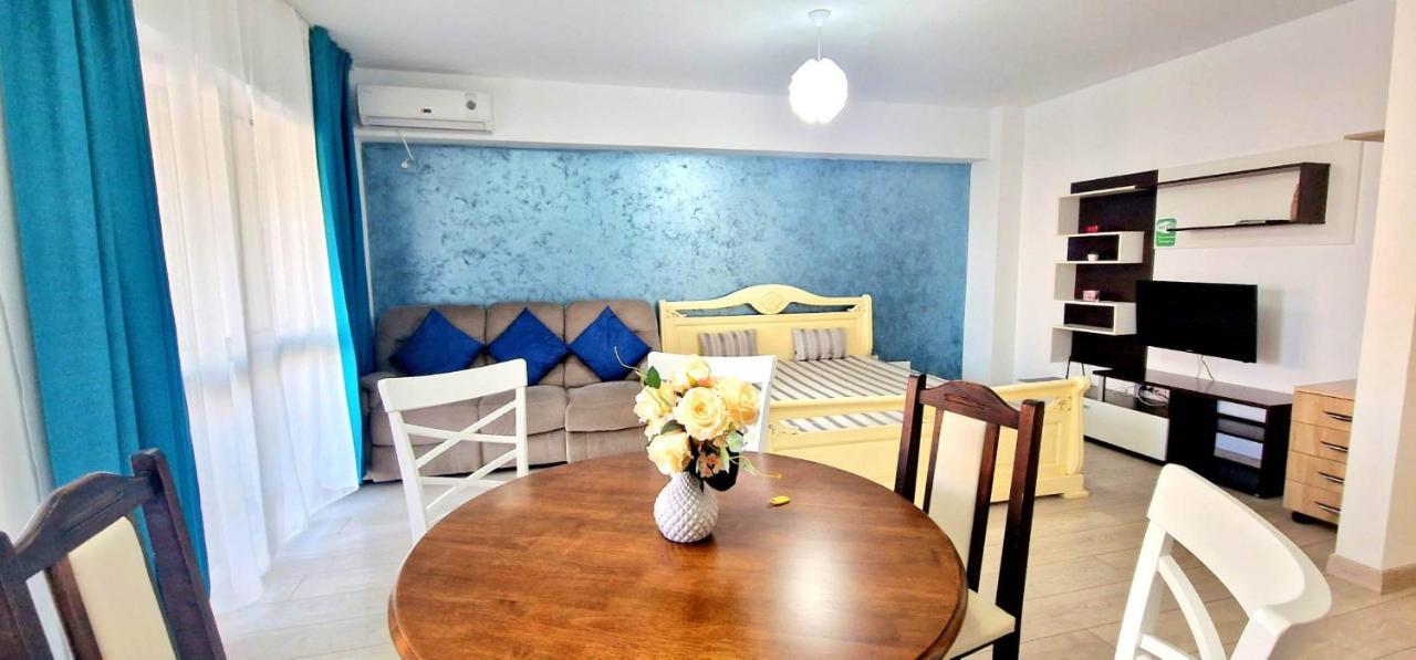 Big & Cosy Apartment With 3 Double Beds & 2 Bathrooms Iasi Bagian luar foto